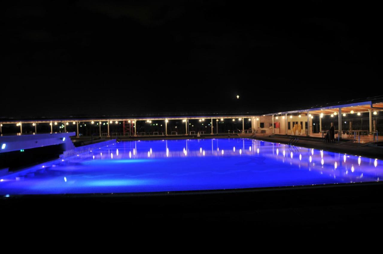 Hotel New Star Escópia Exterior foto